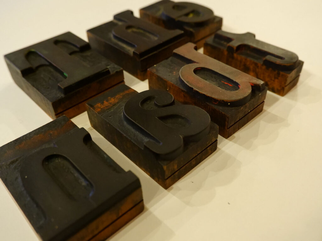 letterpress-wooden-letters-detail