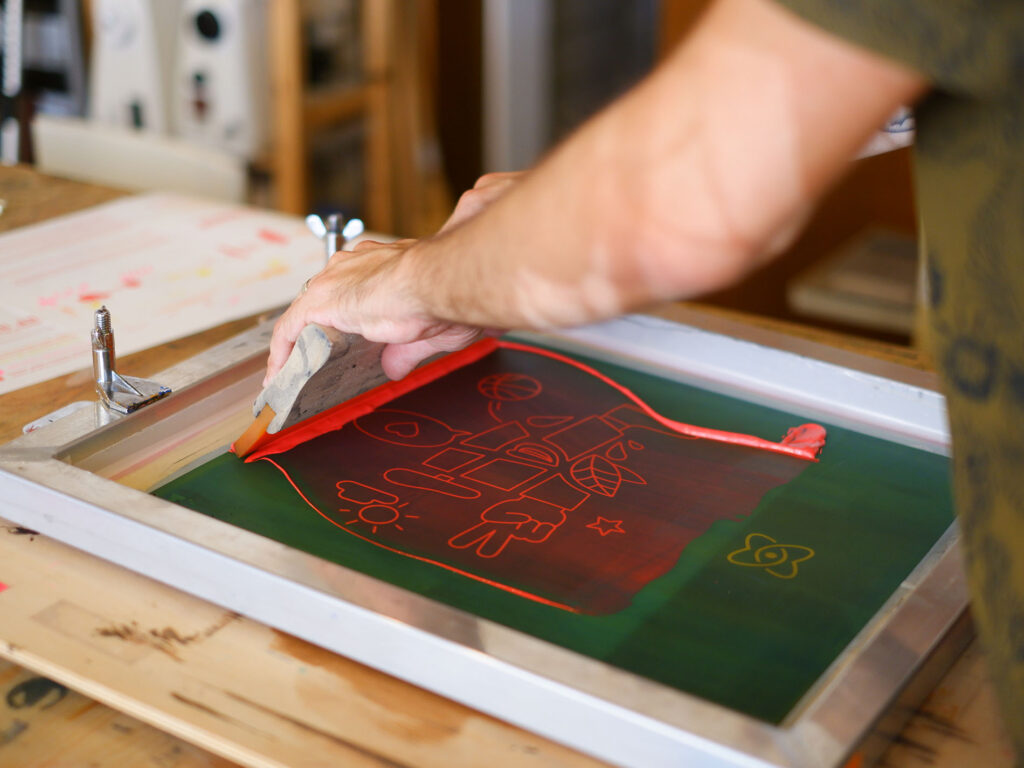 silk-screen-printing-process-red